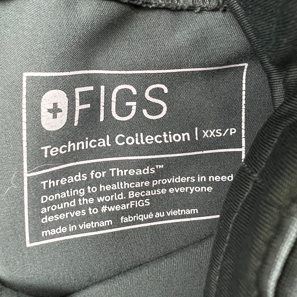 Figs Women's Scrub Set in Dark Green - Picture 14 of 16